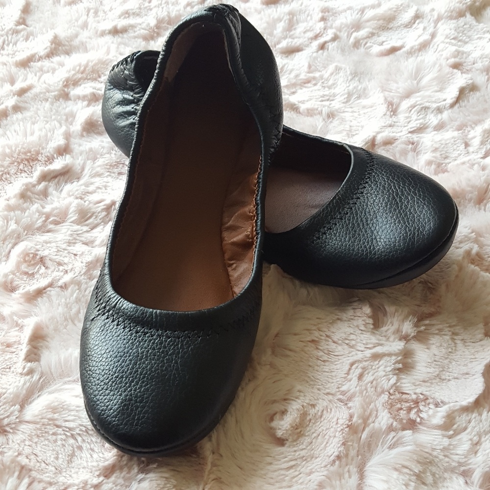 Lucky Brand || Blue Jeans America ballet flats